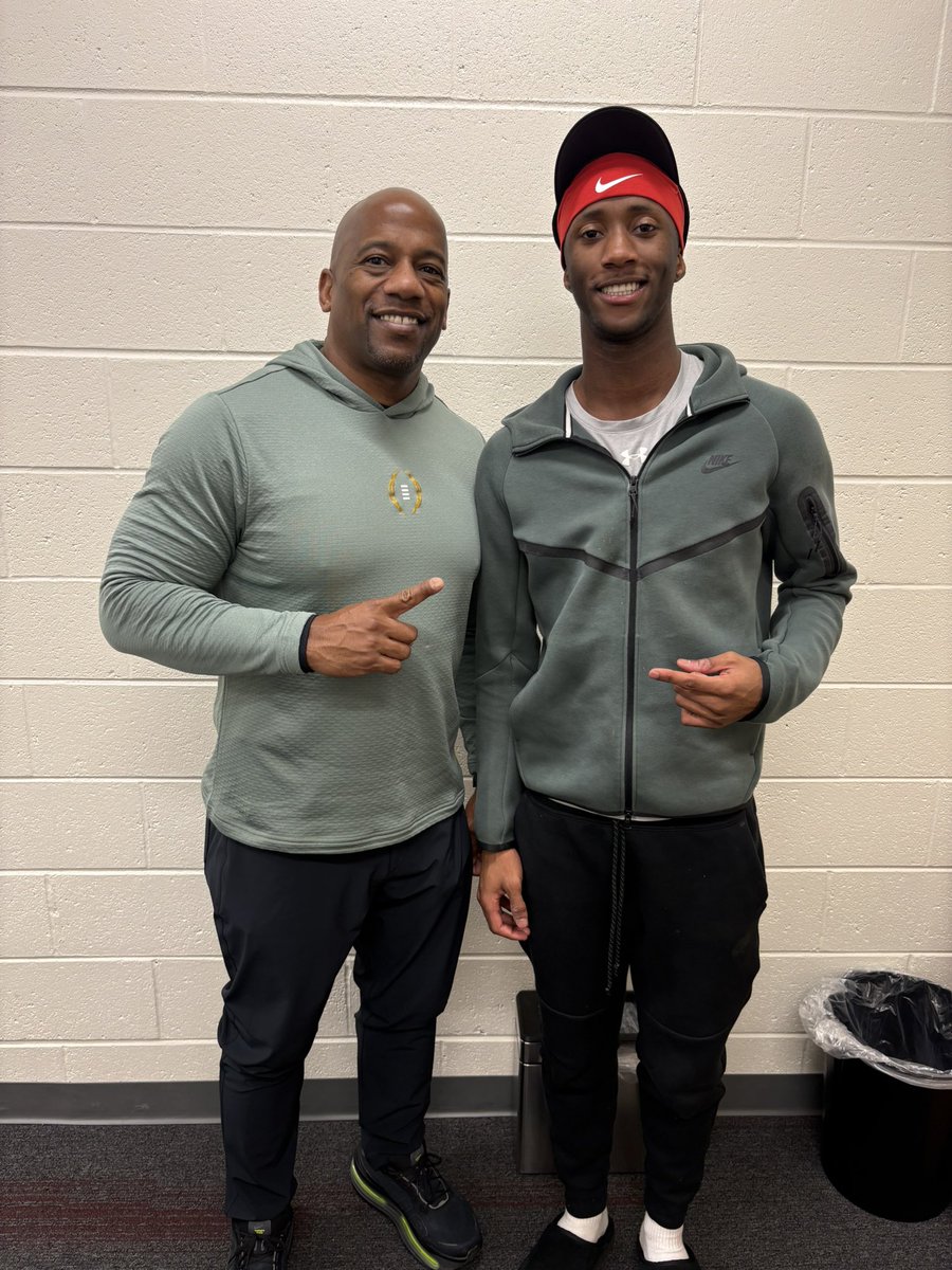 Erikwaldenjr's tweet photo. Appreciate @CoachEmmett coming by to see me during the contact period last month! #boomersooner https://t.co/WHyUgB4g5j
