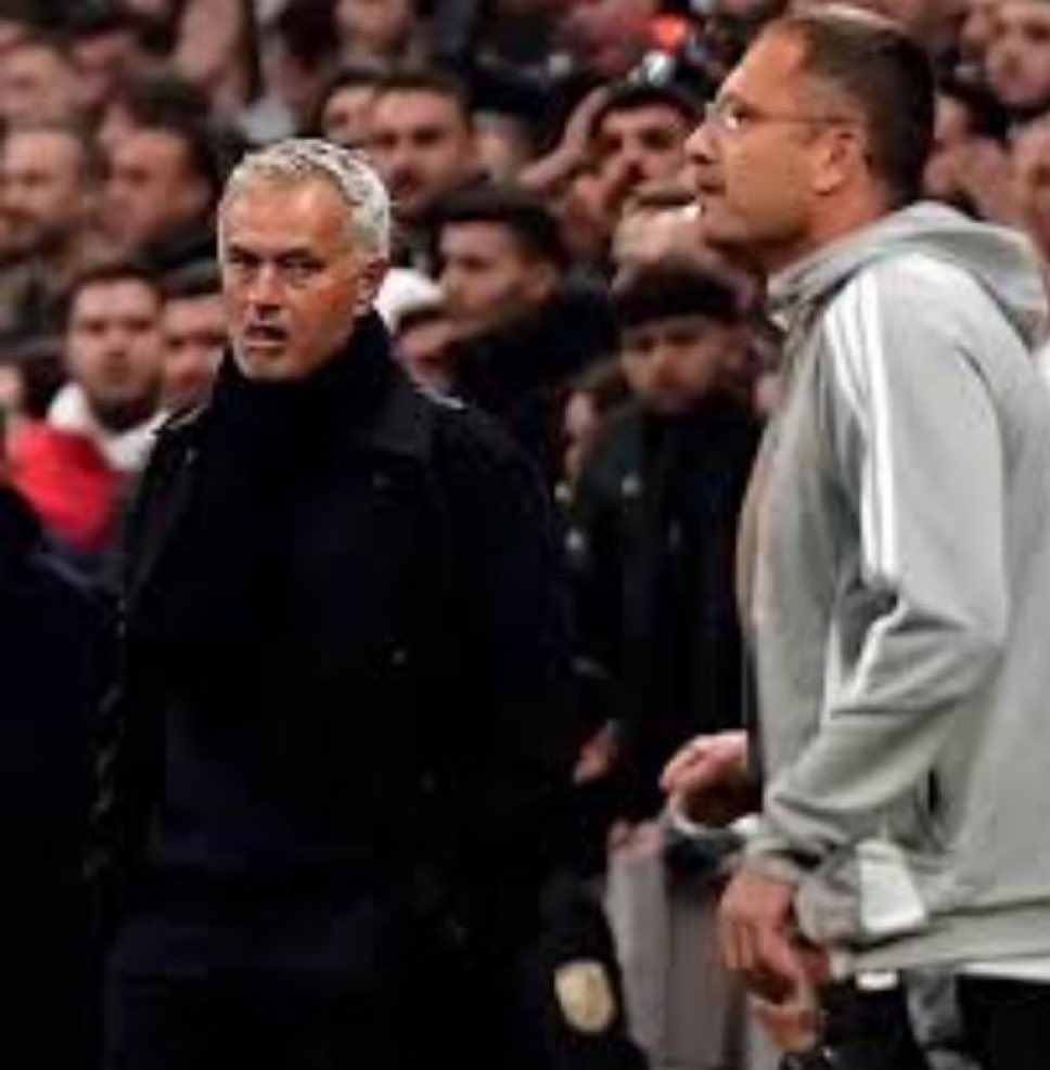 Saka bile olsa herhangi bi teyip övülen twite