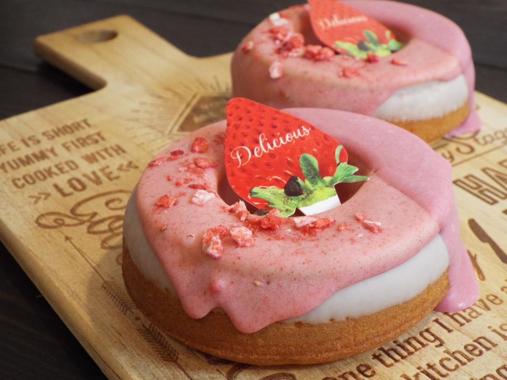 2月限定🍓『ベリーベリーラズベリー』 プレーン生地にホワイトチョコ