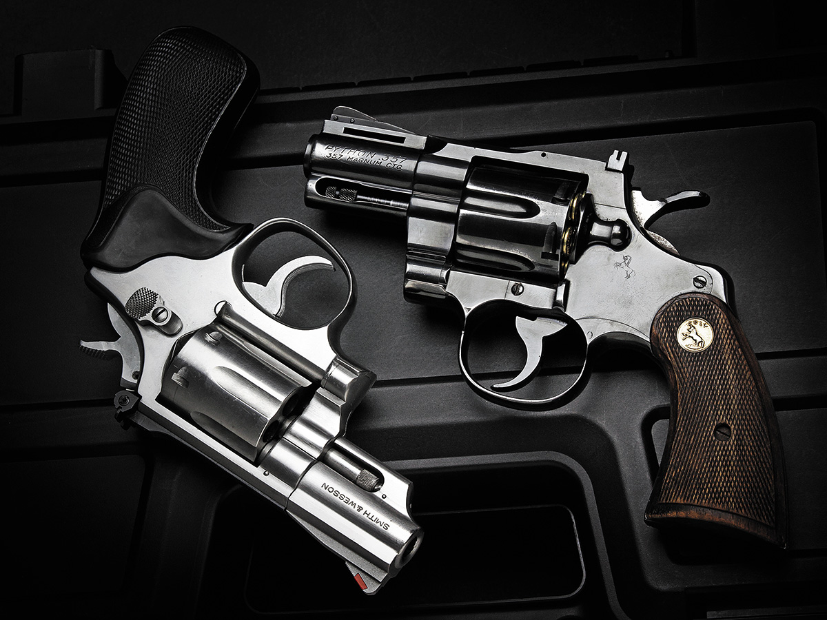The Pros And Cons Of Defensive Revolvers: gundigest.com/handguns/revol…