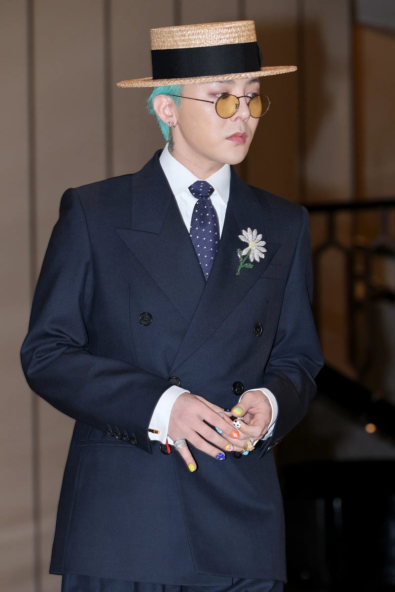 世界的アーティスト G-DRAGON とのコラボヘッドフォン「Beoplay H100 G