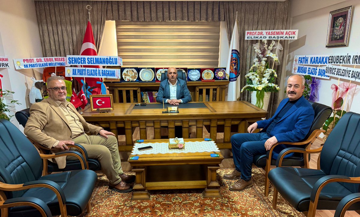 mitatulas's tweet image. Geçmiş dönem Baro Başkanlarımızdan ve Kent Konseyi Başkanlarımızdan kıymetli büyüğüm Av. Sayın Rüstem Kadri Septioğlu’na ve Elazığ Belediye Başkanımız Sayın Şahin Şerifoğulları’nın danışmanı Sayın Ahmet Özden Özen’e, Odamızın Olağan Genel Kurulu sonrası hayırlı olsun ziyaretinde…