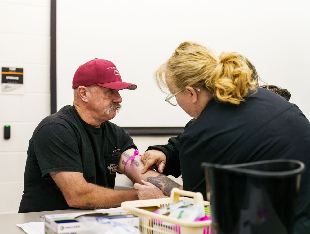 UBTechTitans's tweet image. It's always a privilege to see our students in action utilizing the hands-on skills they learned right here at The Uintah Basin's College ⚙️⬆️

#Utah #TheBasin #GearsUp #GoTitans