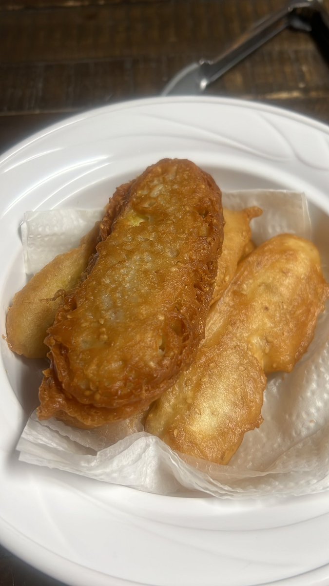 chatrinbrina's tweet image. Buat aku yg punya lidah kampung tapi tinggal jauh dr rumah , ini uda jadi salah satu sumber bahagia ku. #pisanggoreng #simplylife