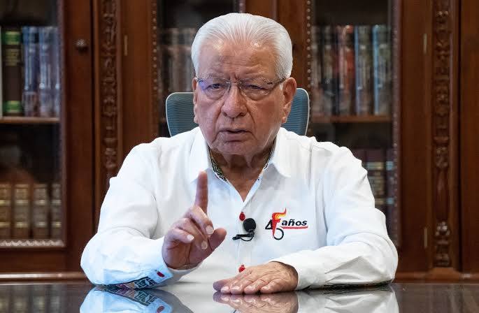 Ya está publicada en <a href="/BuzosNoticias/">Buzos de la Noticia</a> la entrevista a el maestro <a href="/AquilesCordova/">Ing. Aquiles Córdova Morán</a> "El mundo no se va a someter ante un capitalismo en irreversible decadencia”. Una reflexión imprescindible. #EsLaHoraDeLosPueblos