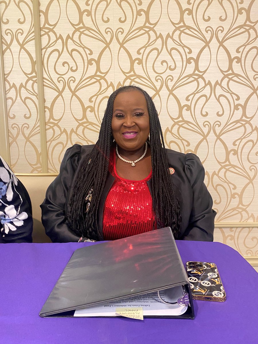 RepStubbs's tweet photo. This morning, I had the privilege of participating in a legislative panel hosted by the Alzheimer's Association Wisconsin Chapter with my colleagues Representative Dean Kaufert, Representative Pat Snyder, and Senator LaTonya Johnson. (1/3) https://t.co/Oz1m6Hsh3E