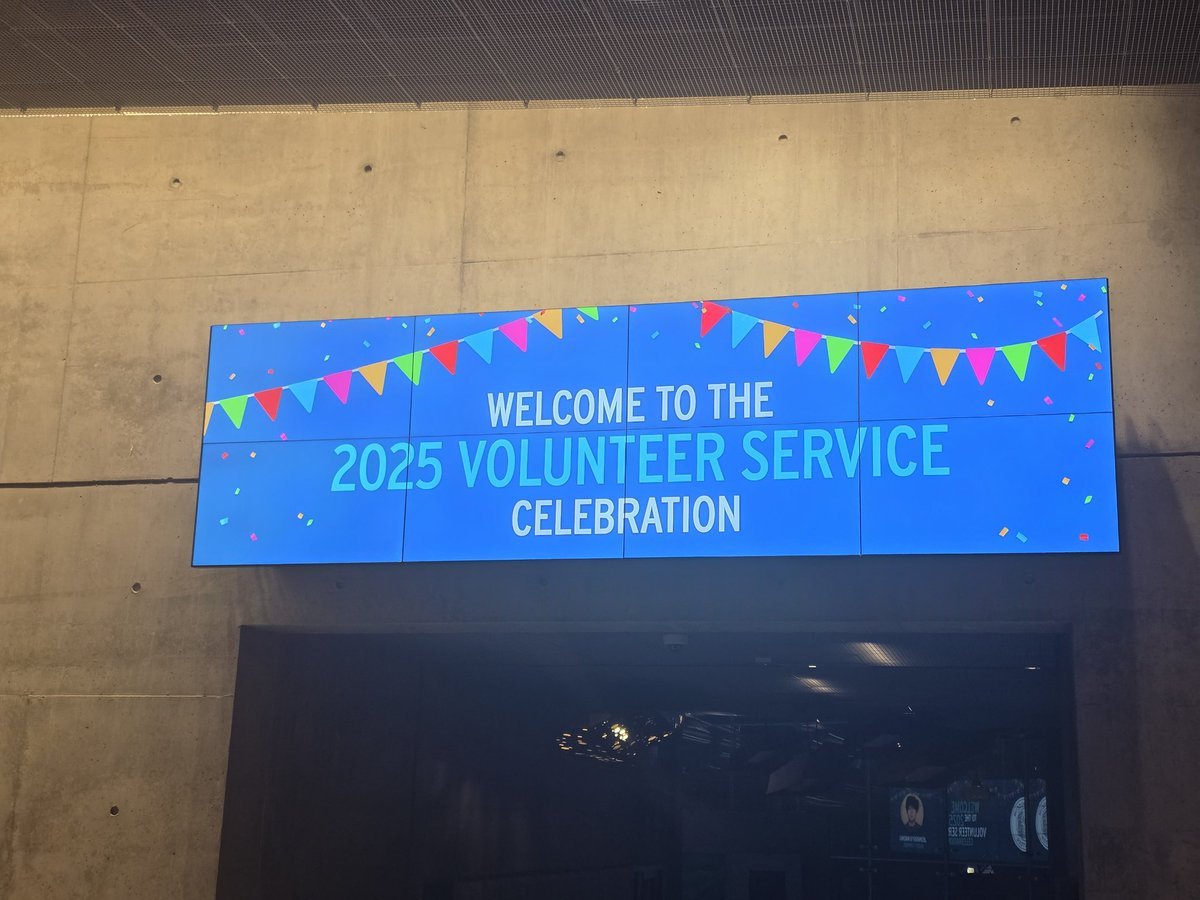 FutureDrColin's tweet photo. What a privilege to be honored as an outstanding volunteer at the @PerotMuseum. Fellow volunteers received special honors and I couldn't be happier for them! Congrats to all the volunteers honored! https://t.co/8OnbUluWx2