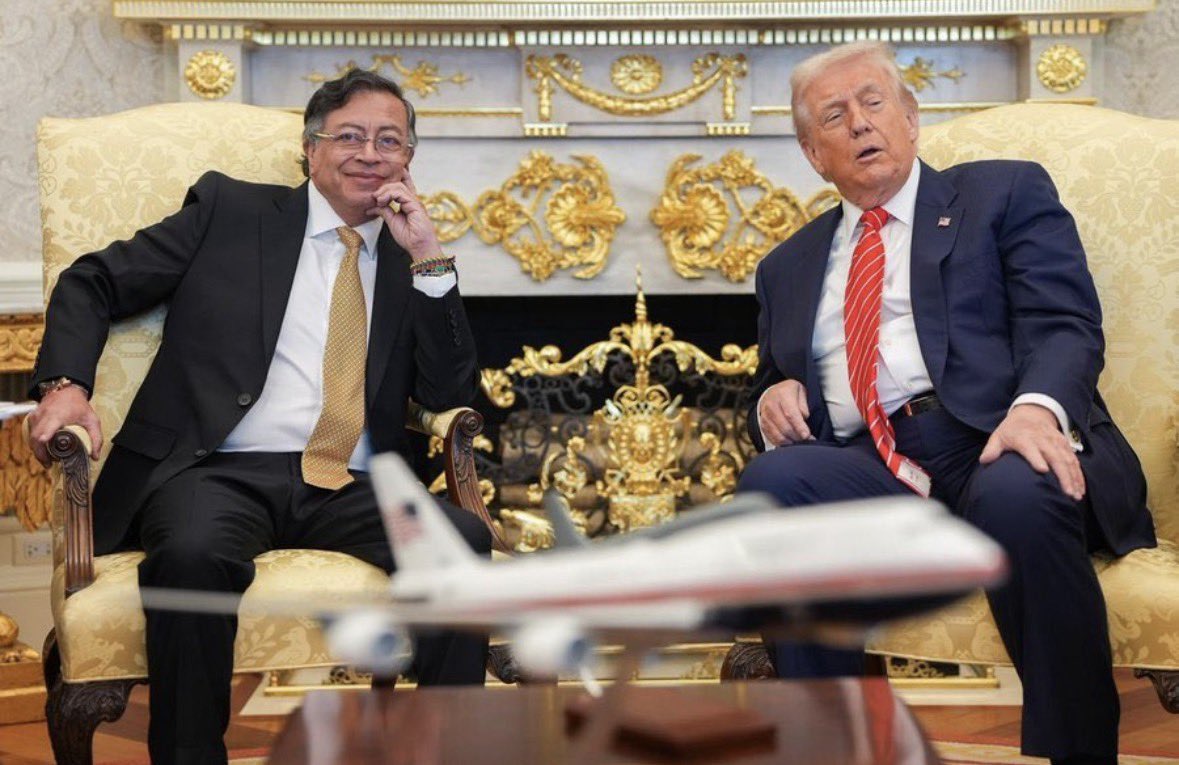 Saludamos desde el movimiento indígena de Colombia <a href="/MovimientoMAIS/">Movimiento MAIS</a>, la reunión entre <a href="/realDonaldTrump/">Donald J. Trump</a> y <a href="/petrogustavo/">Gustavo Petro</a>. 

Fue de tú a tú entre jefes de Estado. Sin humillaciones, sin concesiones y sin arrodillarse. Un diálogo franco y directo donde Colombia habló con dignidad,