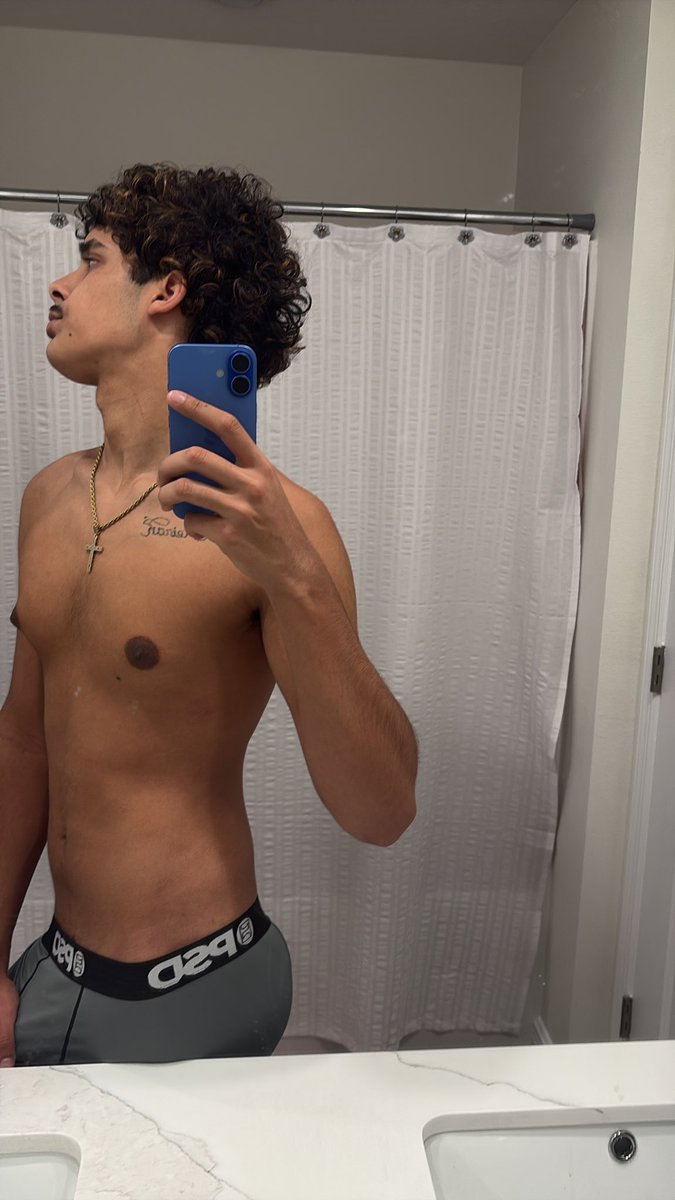 👑carter tweet media