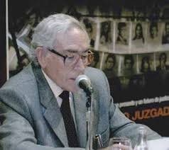 Lamentem comunicar-vos la mort de l'històric advocat laboralista i membre de la nostra associació des de la seva fundació, Antonio Martín Martín. Advocat amb una marcada sensibilitat social, dedicat a la defensa dels drets humans i la recuperació de la memòria històrica.