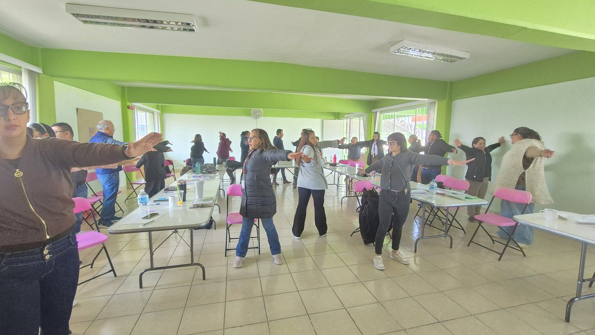 Escuela Preparatoria Oficial Núm.282 tweet media