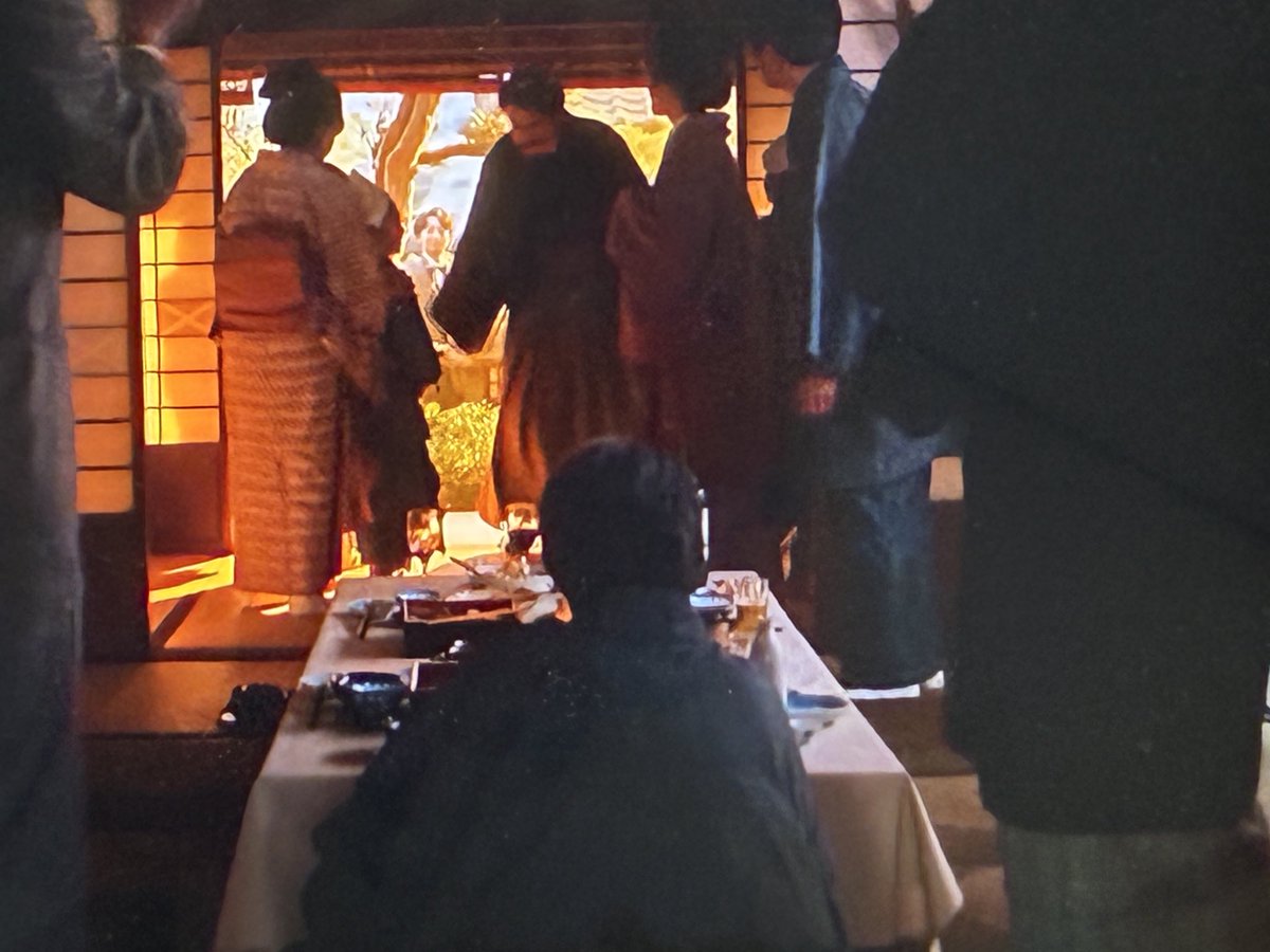 ばけばけ おじじ様いるかと思ったけど違うのか 部屋の奥の真ん中にいた