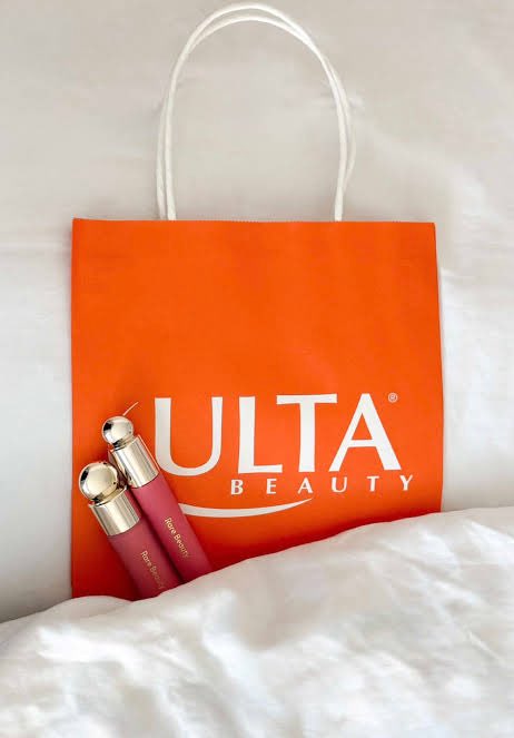 🚨 HISTÓRICO!

A Rare Beauty quebrou todos os recordes de vendas da Ulta Beauty, conquistando o MAIOR lançamento de marca da história da loja.