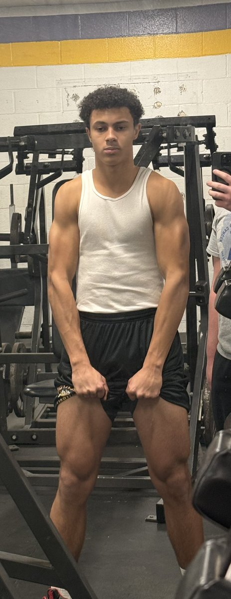IsaiahYates04's tweet photo. Great workout today. Looking bigger everyday!! @UCBAC_stats @ElktonFootball @coachjacck https://t.co/NtPuNCjpJ8