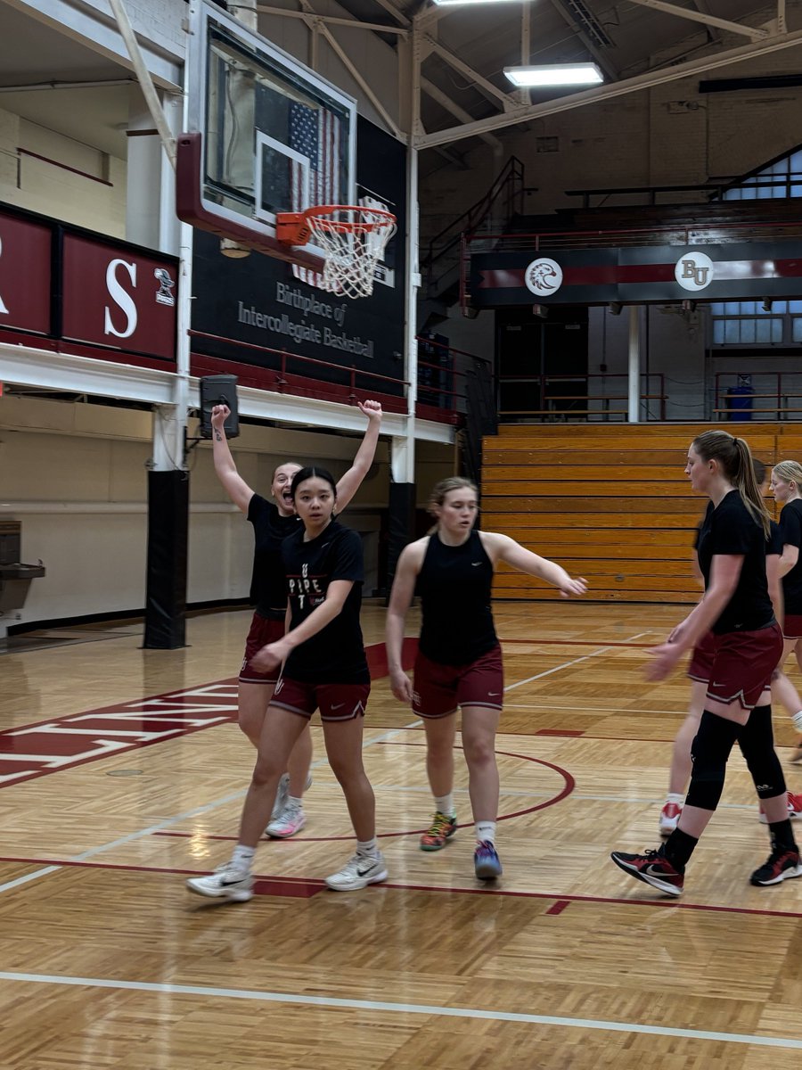 Hamline WBB tweet media