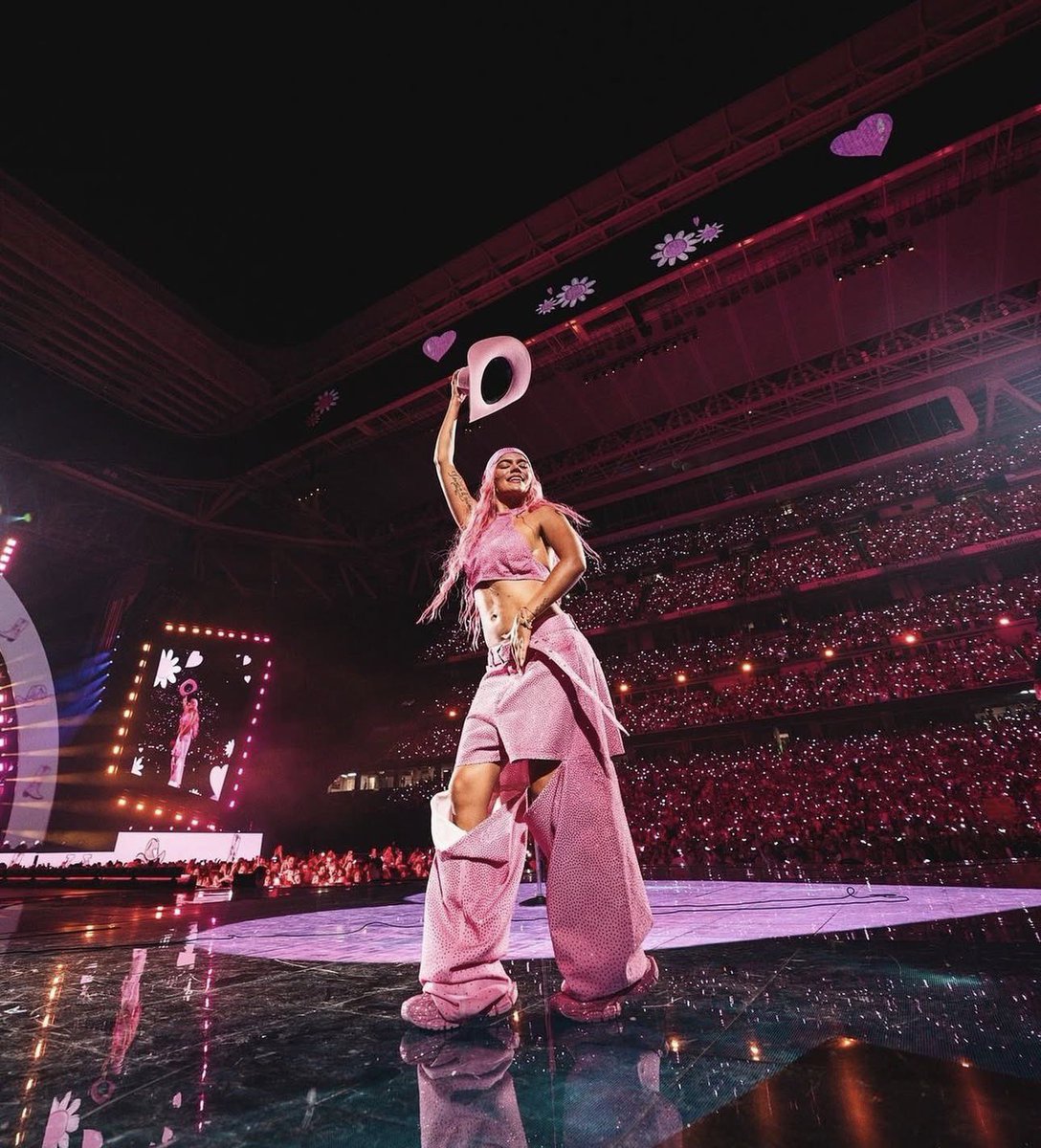 Karol G España tweet media