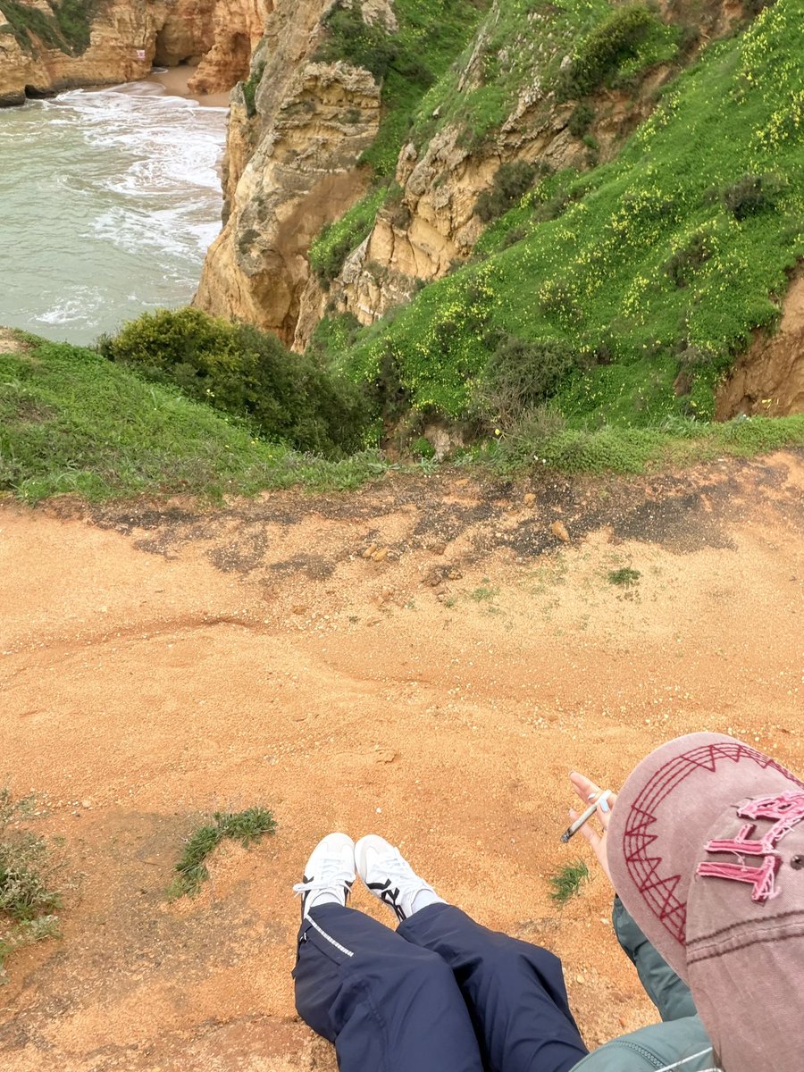 flowstateflower's tweet photo. Smoke spot of the day #ssotd https://t.co/U8XYBLkJIX