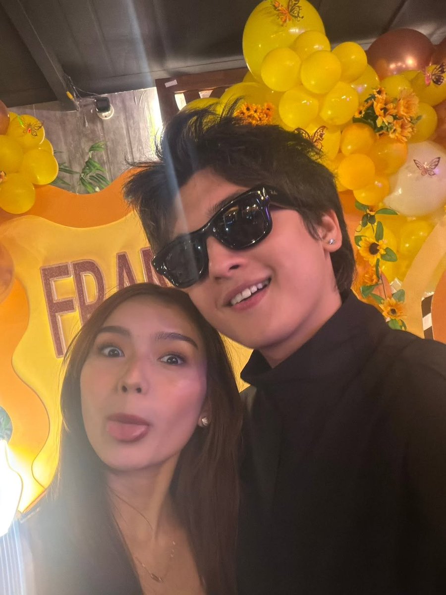 justforfrancine's tweet photo. hello there, #FranSeth cutiess https://t.co/a6uudR7mP0