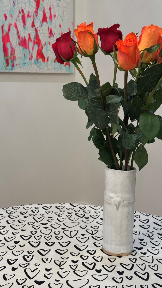 PremierPrintsIN's tweet photo. Making it...LOVELY!!!🖤

View Lovely here...
https://t.co/iIy0MbNItr

#PremierPrintsTextiles #LovelyDesigns #HomeDecor #HeartPattern #ModernTextiles #InteriorInspo #FloralDecor https://t.co/hxq6U9qGWk
