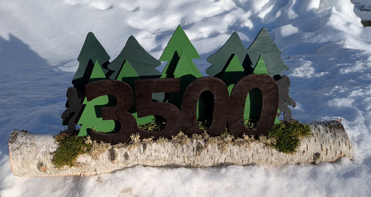 SkiRunLift's tweet image. Run Streak day 3500!! 

I made my Trophy. It turned out amazing. I am super impressed, TooT TooT!  🥳
Can you find the Sasquatches? 😁

 I'd like to thank myself for staying healthy and in shape.🏃🏼‍♀️💚🏋🏼‍♀️ 
Perfect Run day: Cool &amp;amp; refreshing!

#runner #runstreak #runningcommunity