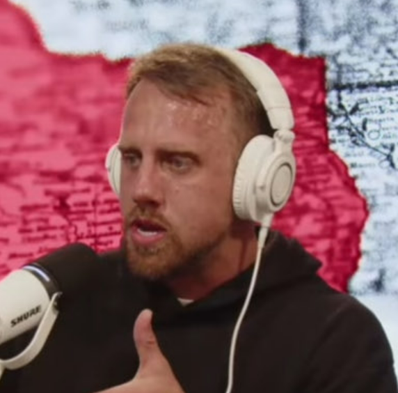 Project_Yukon's tweet image. Imagine giving Elijah Schaffer money to keep his GriftTV larp afloat only to find out it all went up his nose.