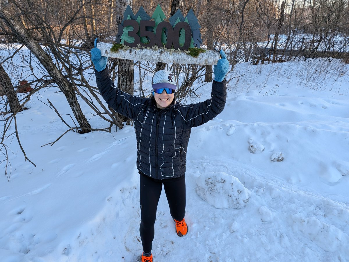 SkiRunLift's tweet image. Run Streak day 3500!! 

I made my Trophy. It turned out amazing. I am super impressed, TooT TooT!  🥳
Can you find the Sasquatches? 😁

 I'd like to thank myself for staying healthy and in shape.🏃🏼‍♀️💚🏋🏼‍♀️ 
Perfect Run day: Cool &amp;amp; refreshing!

#runner #runstreak #runningcommunity