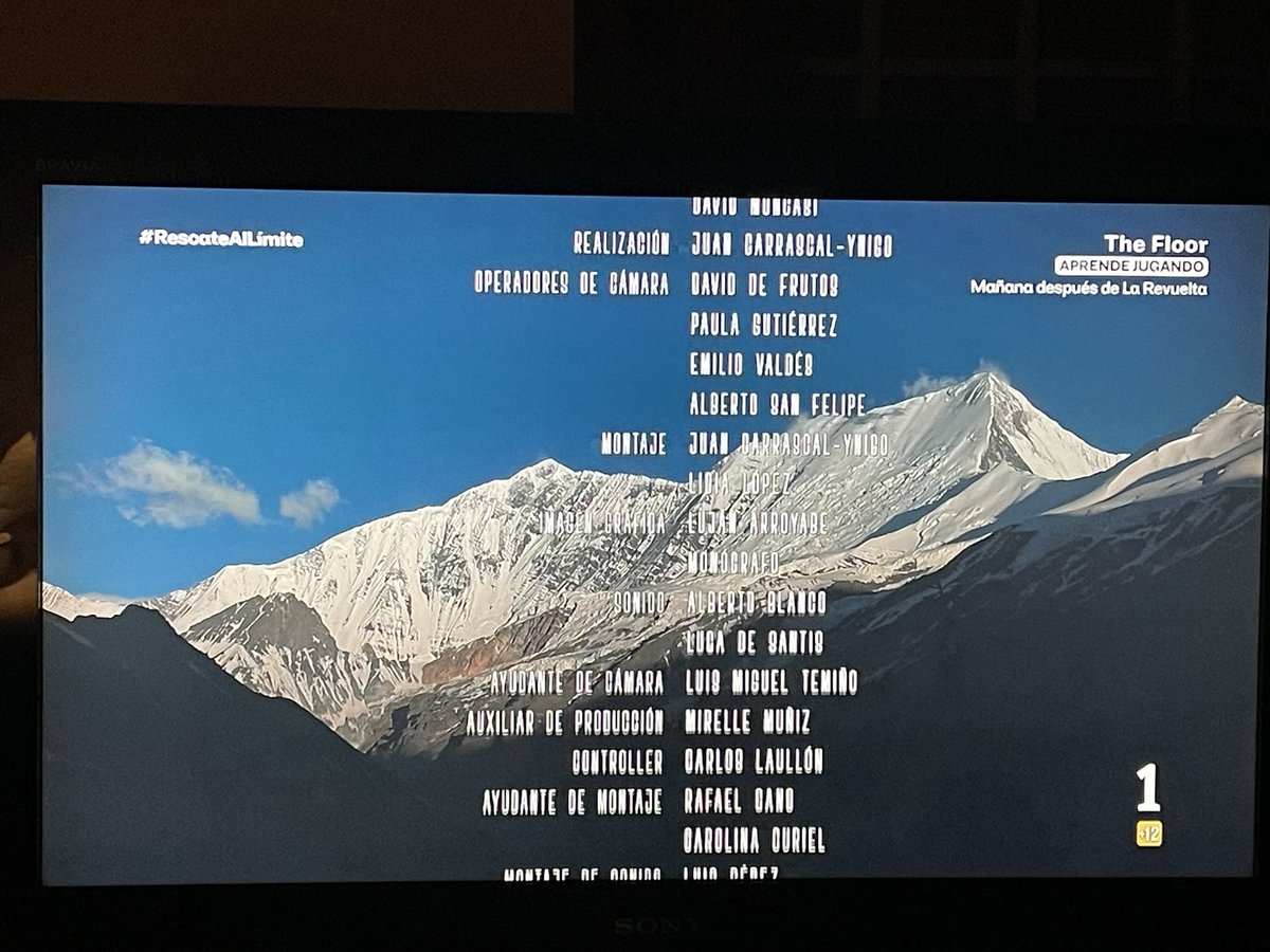 Escinefilo's tweet photo. Qué grande, qué emocionante y también qué duro este documental sobre el rescate de Juanjo Garra en 2013. Es una joya. No os lo perdáis… #rescateallimite   https://t.co/nCLH1cLqDa https://t.co/kpU1NPu6DA