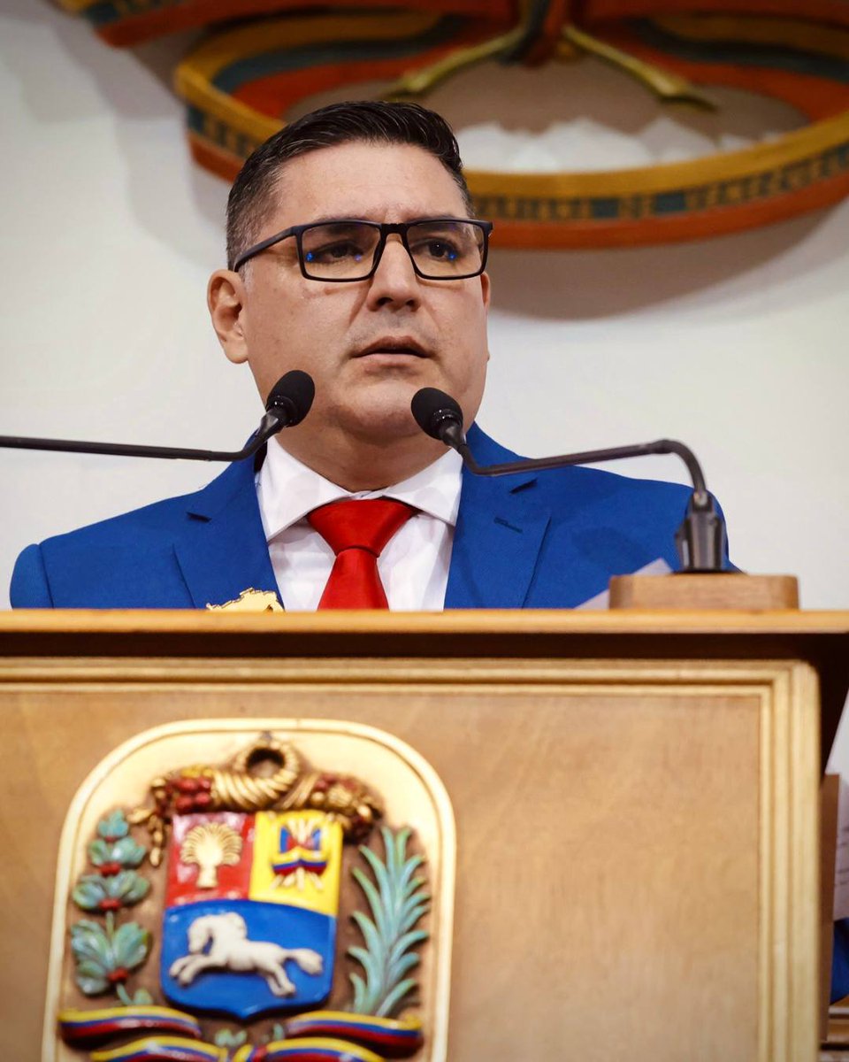 webnotitarde's tweet photo. #País | 🇻🇪⚖️ El presidente de la Asamblea Nacional, Jorge Rodríguez, informó que durante la Sesión Ordinaria de este martes #03Feb se aprobó por unanimidad la Primera Discusión del Proyecto de Ley de la Cruz Roja Venezolana. https://t.co/E851duJE5h