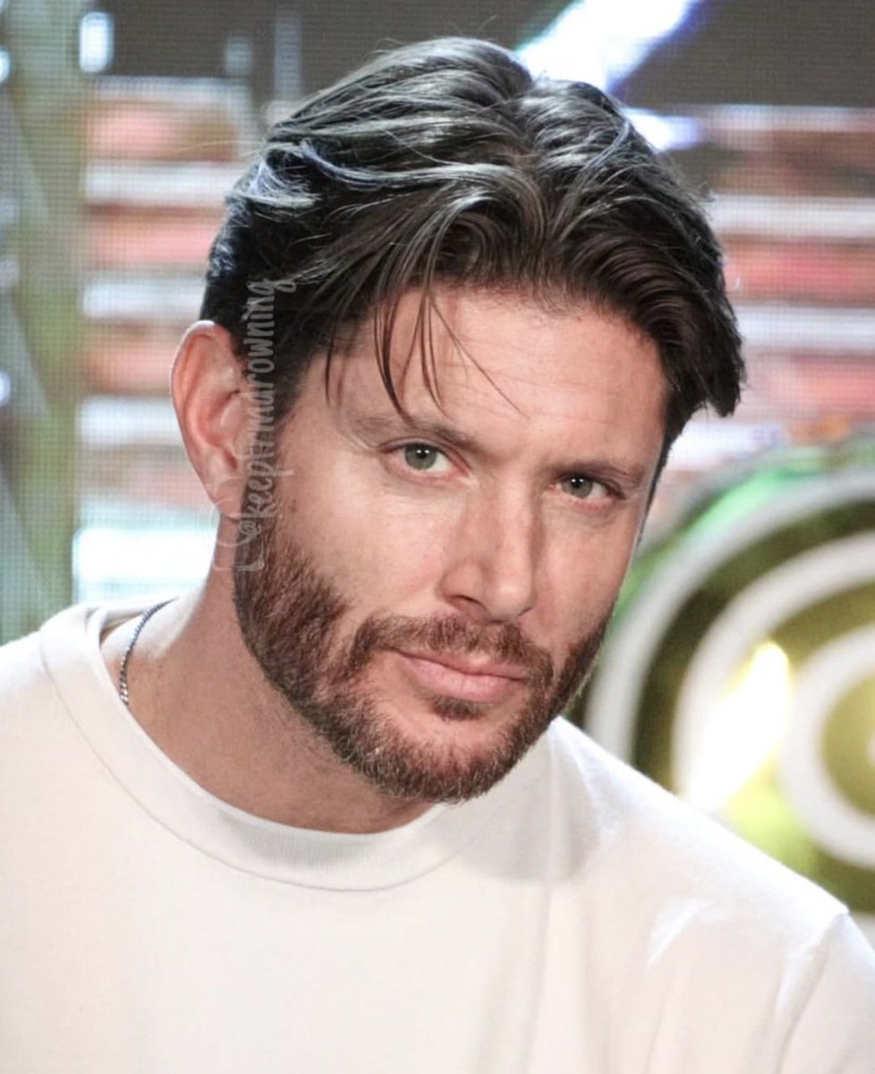 DeanLuvsPie's tweet photo. #JensenAckles 🥵 https://t.co/GDVa7kqd8t