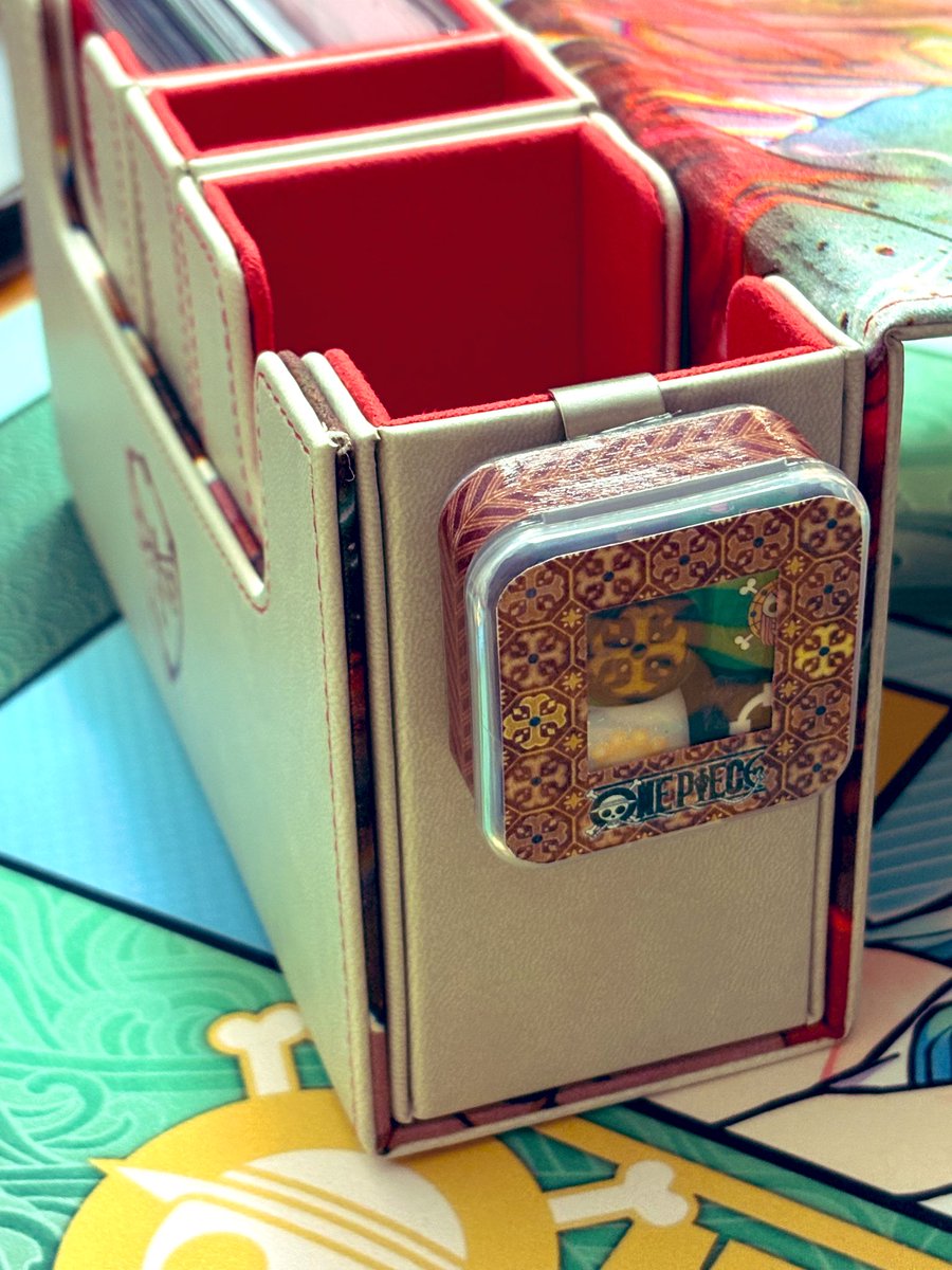 sammix_jpeg's tweet image. new dice boxes added!!
i’m really happy with how the idea of a clip worked out! makes moving from game to game easier to juggle of your stuff! 

non clip boxes are an option too ofc dw💖

sammystarartworks.etsy.com/listing/445207…