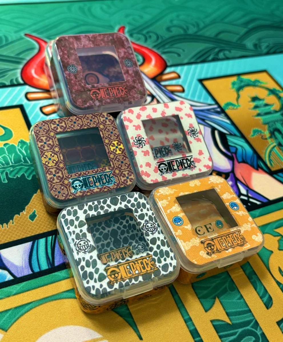 sammix_jpeg's tweet image. new dice boxes added!!
i’m really happy with how the idea of a clip worked out! makes moving from game to game easier to juggle of your stuff! 

non clip boxes are an option too ofc dw💖

sammystarartworks.etsy.com/listing/445207…