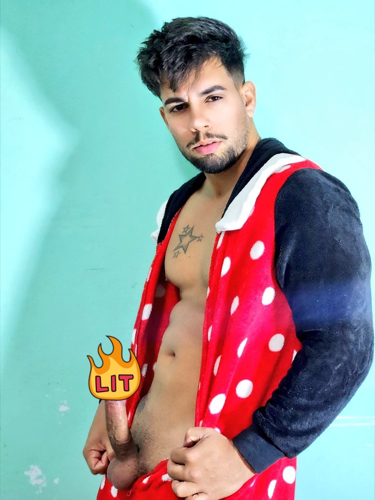 Quien quiere subirse en mi antena🍆👇🏻
top4fans.com/AngelCuba 🔞