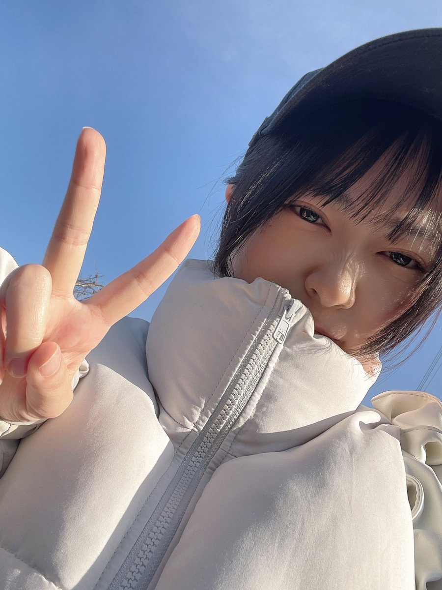 しろちゃん(〃ω〃) おはようございます☀️ しろちゃんは今からバイトです 行ってきますに