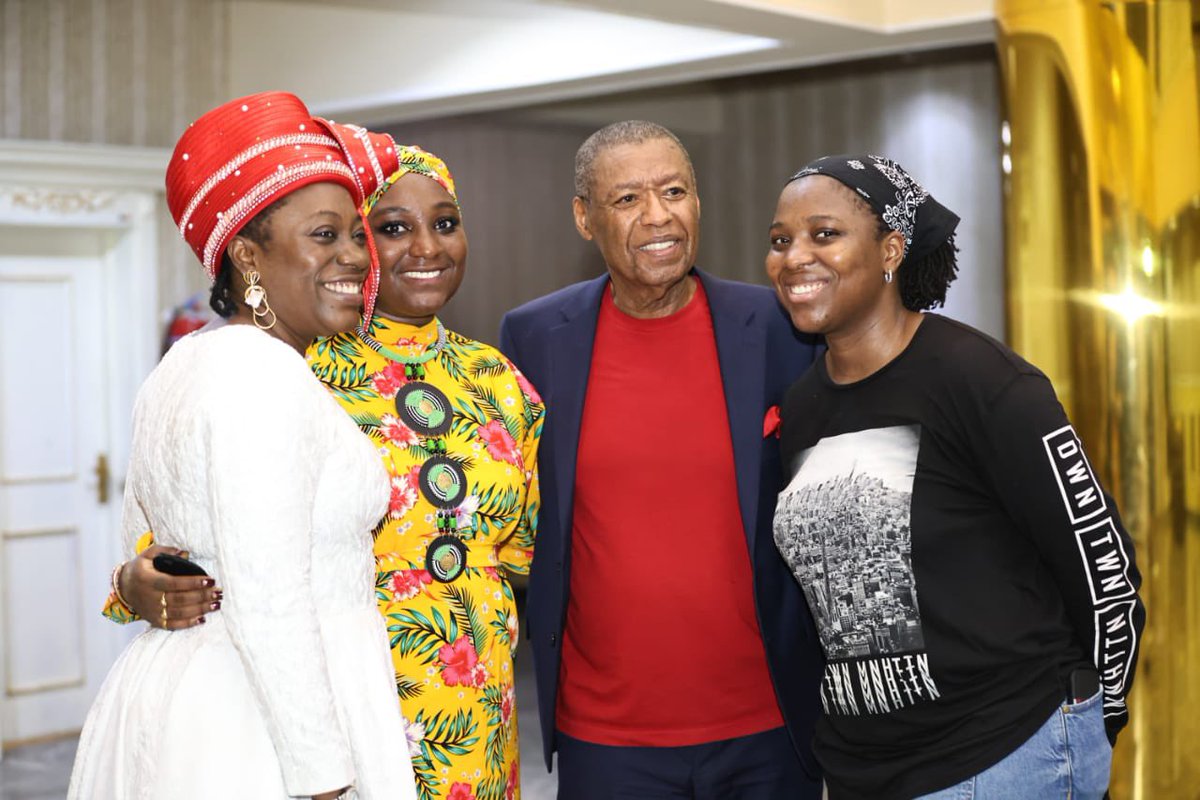 drpaulenenche's tweet photo. A saint goes home.
God’s General, Dr. Ron Kenoly, has finished his assignment and received his crown.
Thank you for a life poured out in worship and service. 🕊️ https://t.co/HKJ7T8HqH3