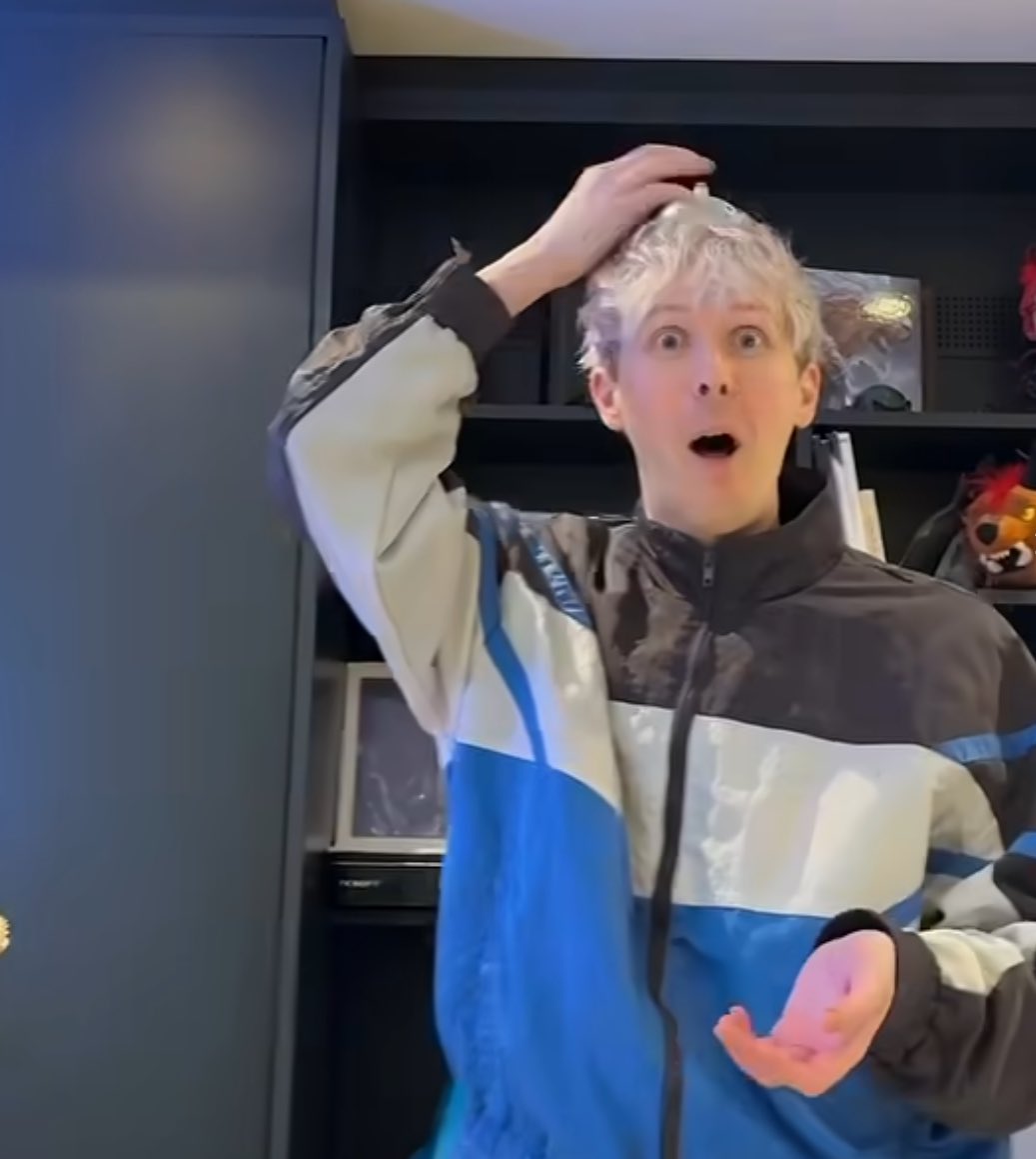 this cannot be the face of a man after being called a good boy