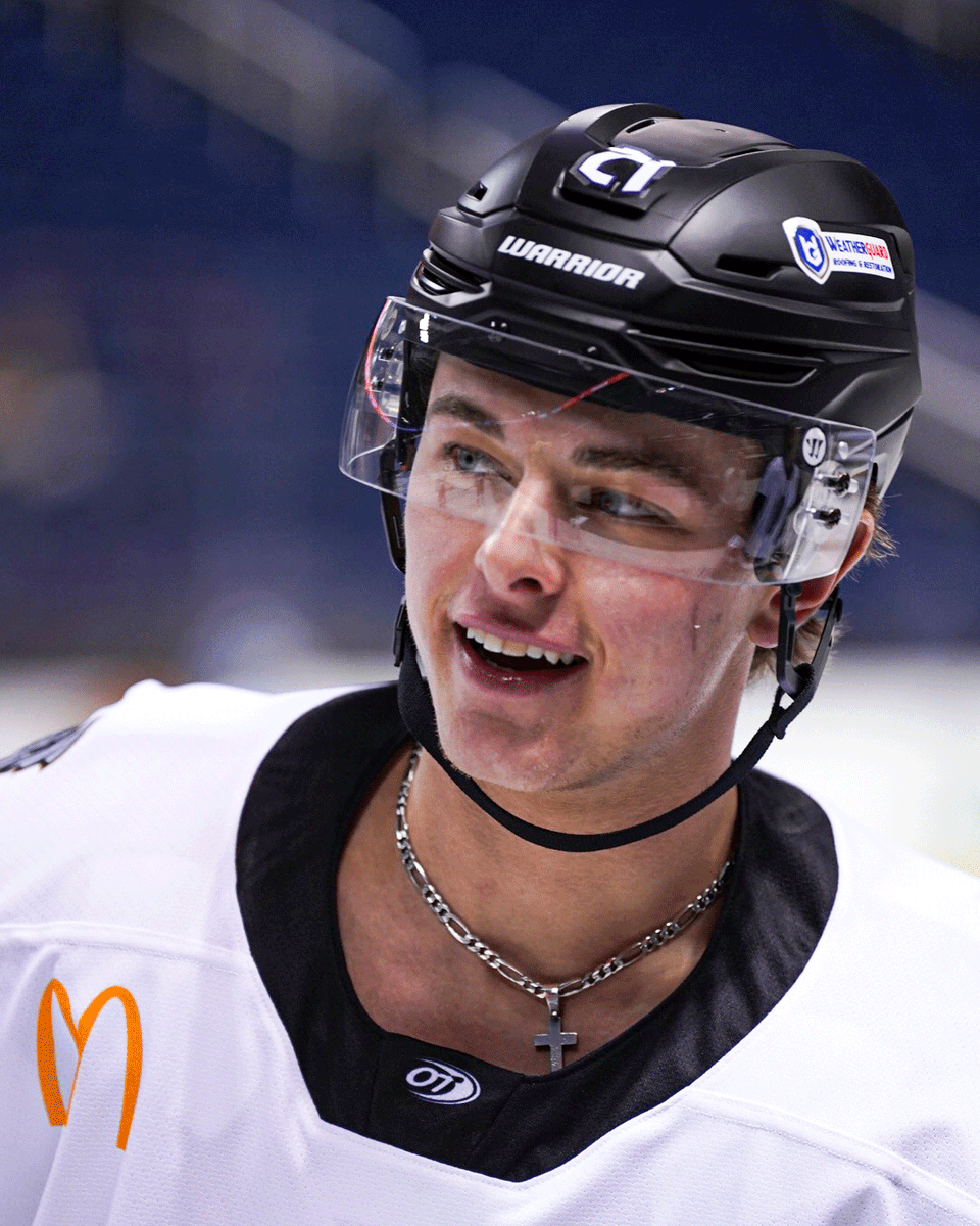 Who's ready for some GARGOYLES HOCKEY?! 🏒