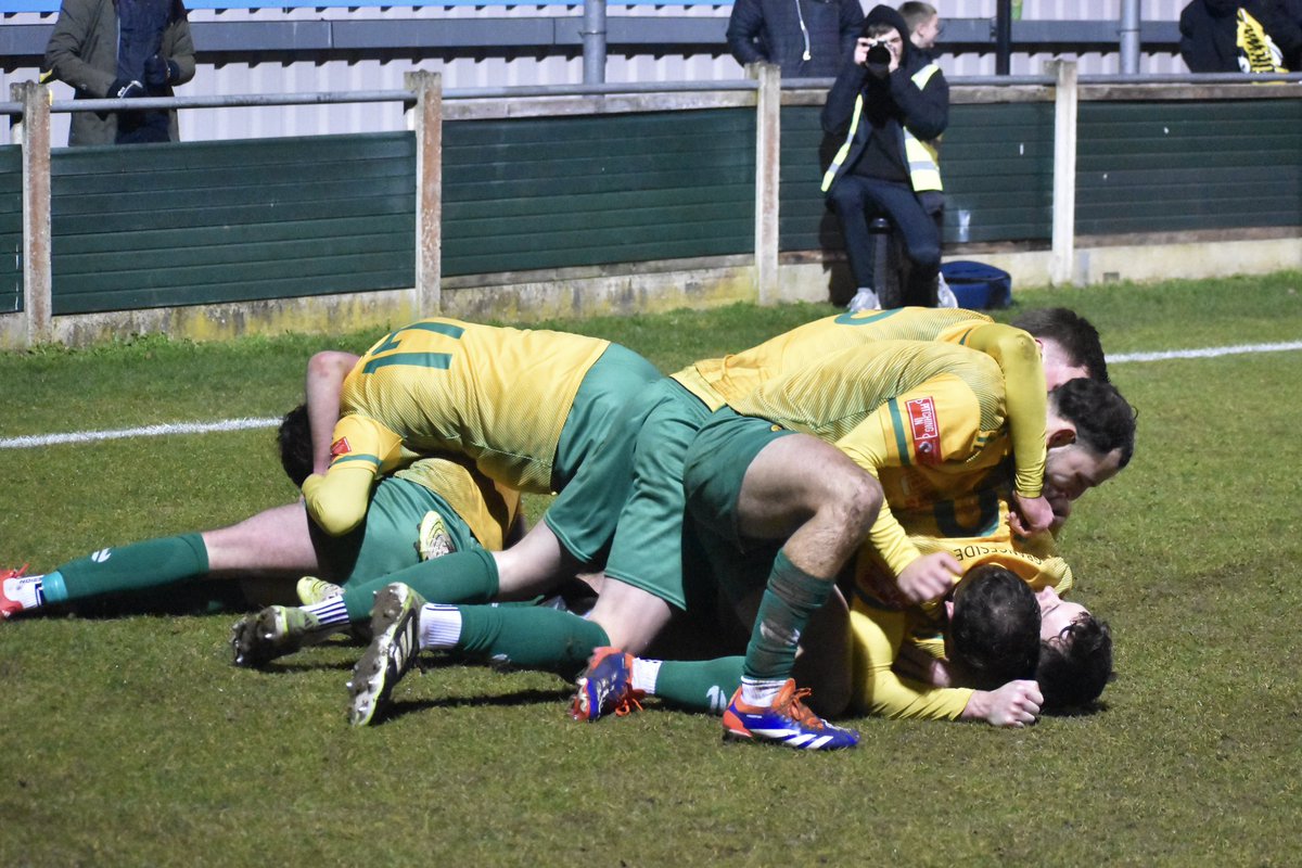 Paul Moran tweet media