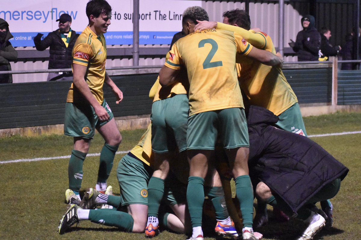 Paul Moran tweet media