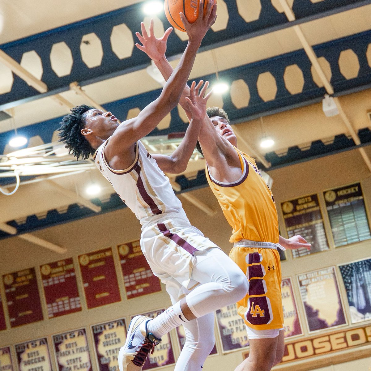 Saint Ignatius Boys Basketball tweet media