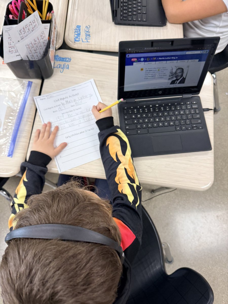 Katie Moore tweet media