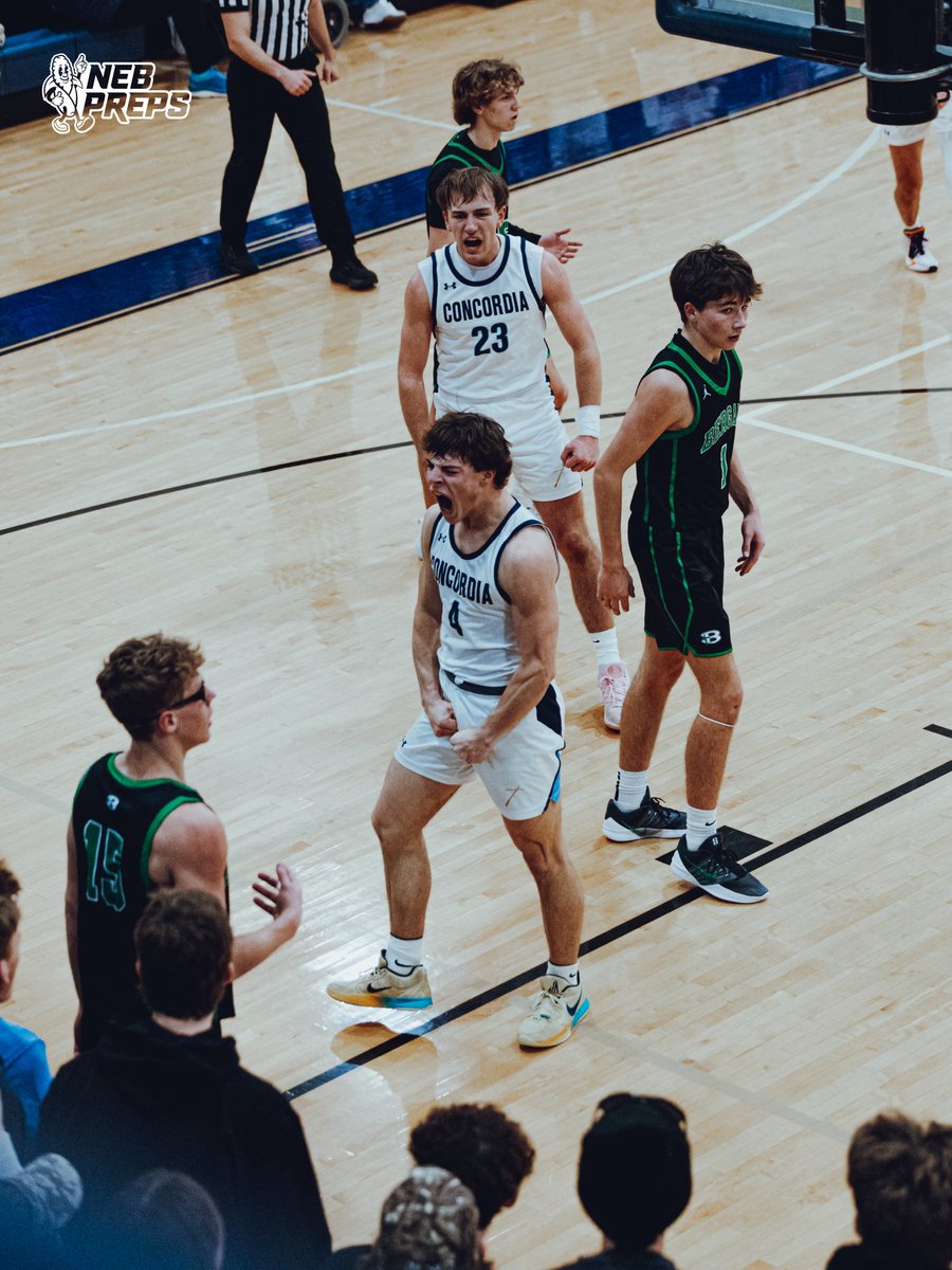 THEnebpreps's tweet image. Upset brewing in Omaha? 👀

Class C1 No. 9 Omaha Concordia leads unbeaten and Class C2 No. 1 Archbishop Bergan 29-12 at halftime. 

#nebpreps