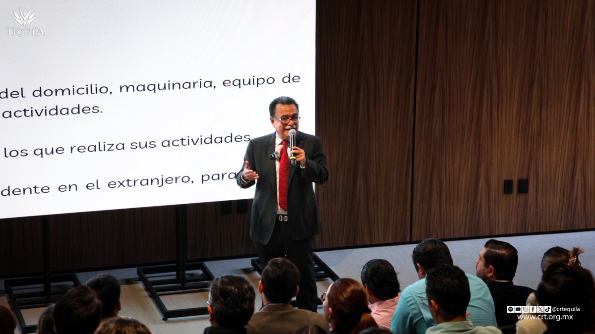 CRTequila's tweet photo. En #TequilaLab analizamos cómo la Reforma Aduanera 2026 redefine las reglas para la agroindustria. Exportar #Tequila hoy exige un blindaje normativo total.

Estos fueron algunos de los puntos clave que abordamos:

🔹 Cero errores
Multas de hasta el 300% por fallas en el despacho aduanero.

🔹 Trazabilidad digital
El expediente electrónico se consolida como el nuevo estándar de fiscalización para el producto terminado.

🔹 Enfoque preventivo
La mejor estrategia para evitar interrupciones en la cadena logística global.

Agradecemos profundamente al Mtro. José Antonio Ávila Núñez, al Lic. Erik Estrada Partida y al Lic. Manuel Lorenzo Hernández Gutiérrez por compartir su conocimiento y experiencia con los asistentes.

Seguimos impulsando una agroindustria tequilera preparada y competitiva.
---------------------------
At #TequilaLab, we analyzed how the 2026 Customs Reform redefines the rules for the agribusiness. Exporting #Tequila today demands complete regulatory protection.

These were some of the key points we addressed:

🔹 Zero errors
Fines of up to 300% for customs clearance failures.

🔹 Digital traceability
The electronic file is consolidated as the new standard for auditing the finished product.

🔹 Preventive approach
The best strategy to avoid disruptions in the global logistics chain.

We deeply thank Mr. José Antonio Ávila Núñez, Mr. Erik Estrada Partida, and Mr. Manuel Lorenzo Hernández Gutiérrez for sharing their knowledge and experience with the attendees.

We continue to promote a prepared and competitive Tequila agribusiness.