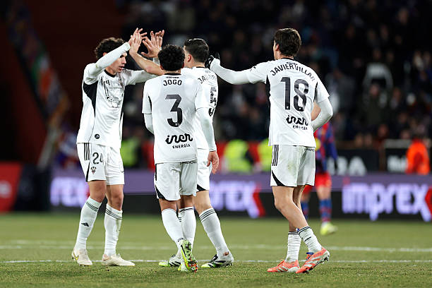 BouafifNour's tweet photo. You could say we’ve been lucky to reach the Copa del Rey semis without facing any first-division teams, but the reality is that these lower-division sides are never easy in a one-off game at their stadium. 

They defend very well, play like their lives depend on it, so you can never match their intensity. If you don’t kill the game early, it can slip away with just one small shift in momentum, as we saw last night, or even in Real Madrid’s game.

Maybe I’m exaggerating, but these matches are always some of my least favourite of the season. I would have much preferred facing first-division teams starting from the Round of 16, rather than dealing with these messy, unpredictable games.