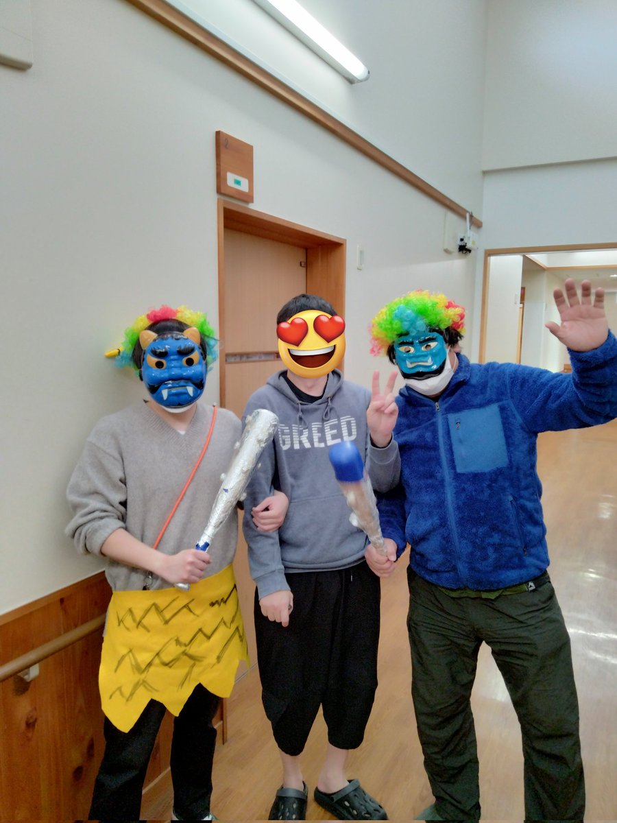 2002Cowboy's tweet photo. 節分の豆まきをしました☺️❢
怖がる方も居ましたが、みんなで協力して鬼退治が出来ました👹
皆さん楽しんでくれたようで良かったです🌞
#おおなろ園
#節分
#障害福祉 https://t.co/R61V3IImR5