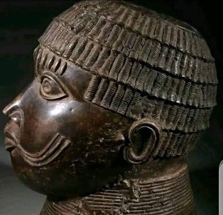 One of the Igala royals who followed Oramiyan from Uhe (Ife) to Benin. Benin call them Onukumi language speakers because whenever they want to talk to the people of Benin they met, they will start by saying Onukumi, meaning "my friend" before talking. Igala don't call other