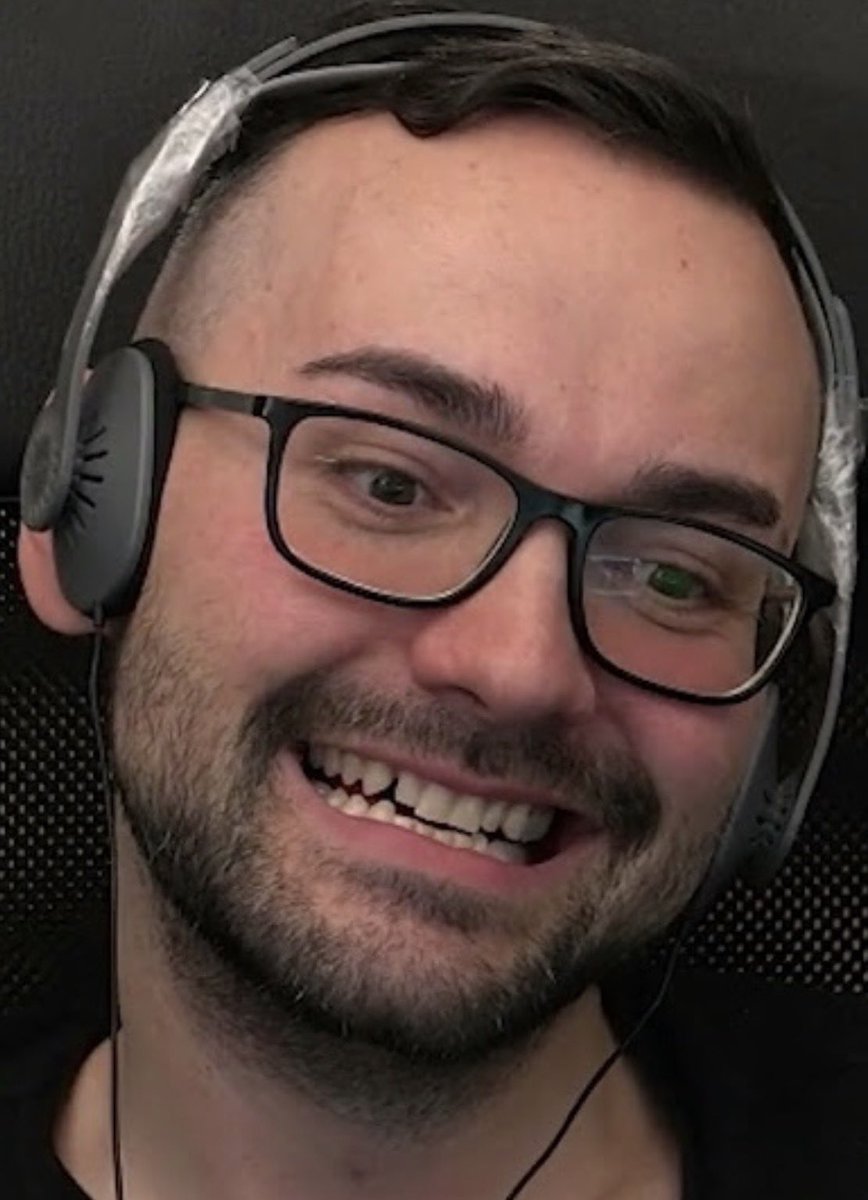 Me haré una cuenta en EUW desde latam intentando subir a challenger en stream con 188ms, alguien tiene que mostrarle a este señor cómo jugar el jueguito