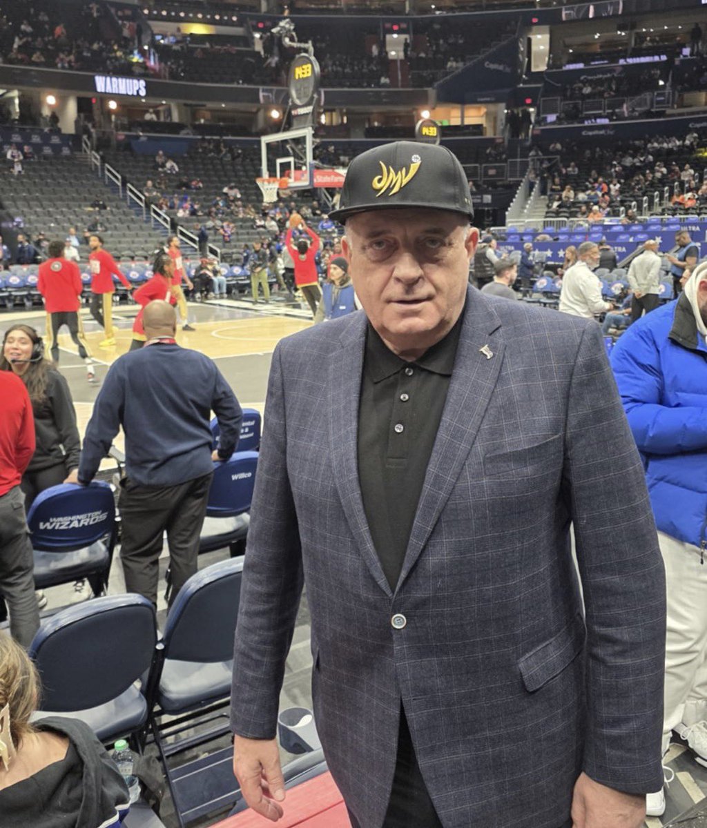 Право је задовољство погледати добар  кошаркашки меч  Вашингтон визардса и Њујорк никса.