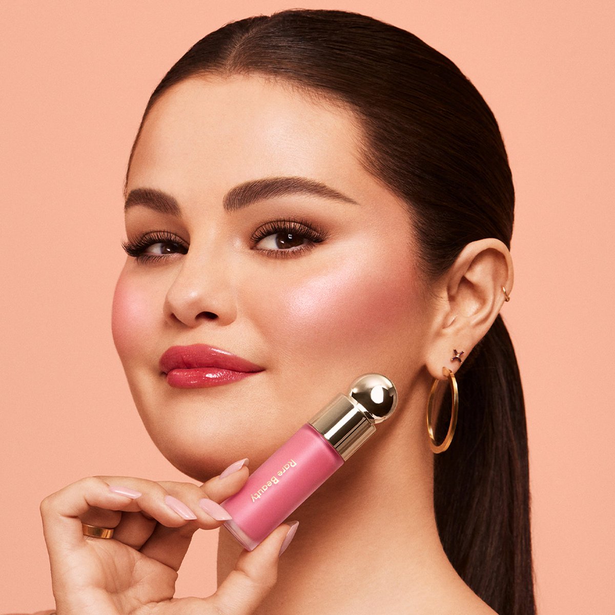 thegala21's tweet photo. Rare Beauty has broken Ulta Beauty’s existing sales records, according to Glossy.

Selena Gomez’s brand achieved the BIGGEST single-day sales debut in Ulta’s history following its launch in more than 1,500 stores. https://t.co/czaBmGxerL