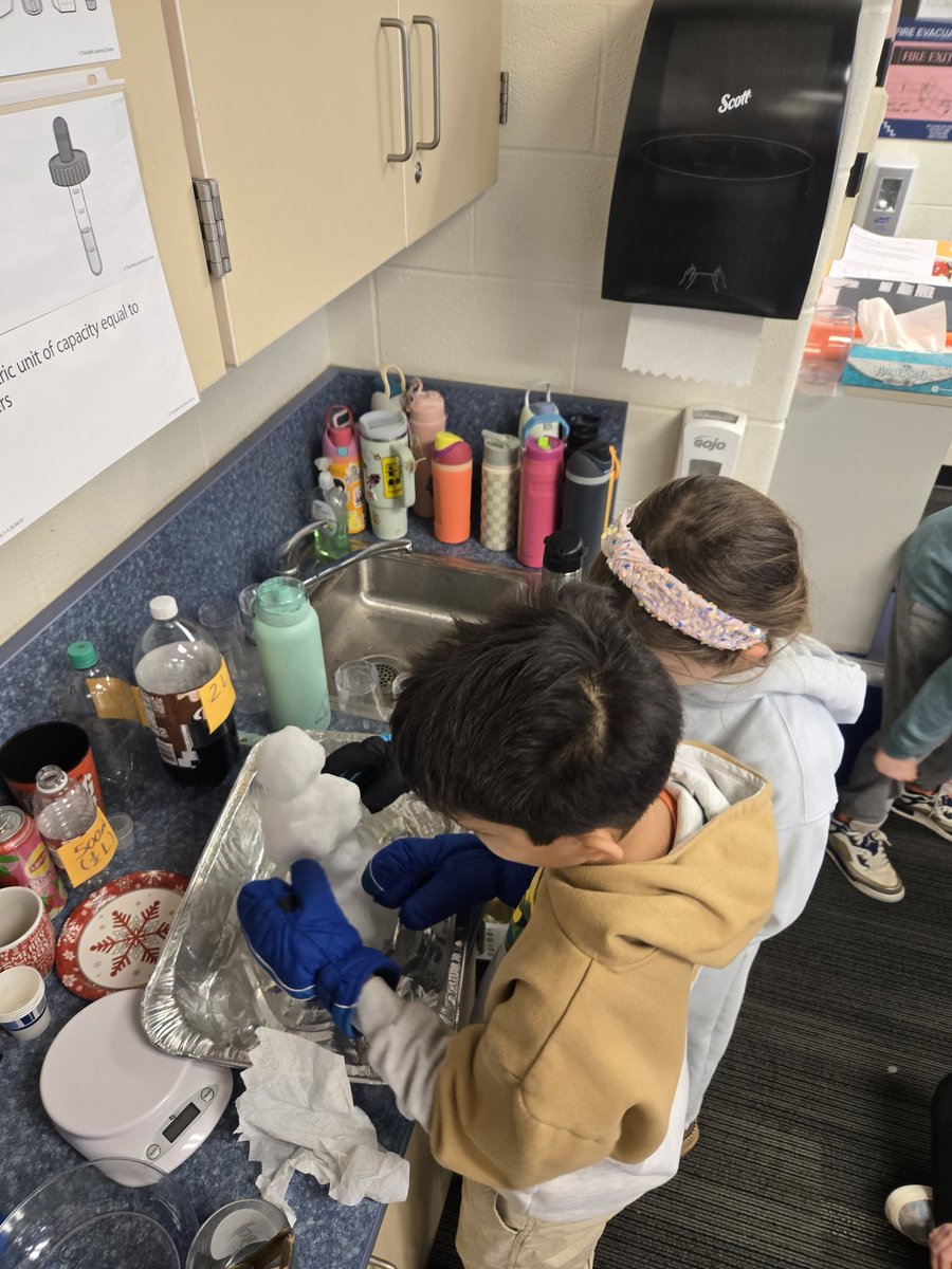 Mrs. Molchen tweet media