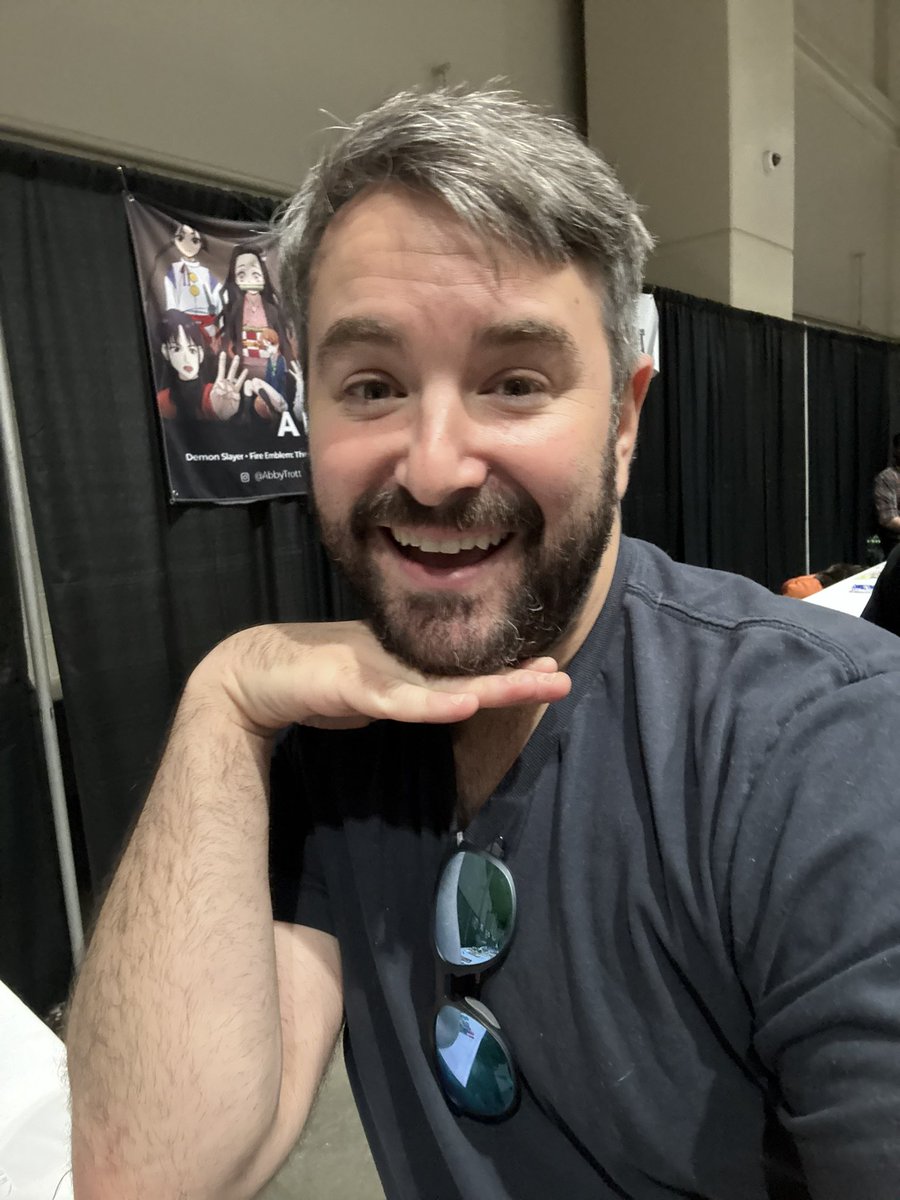 finally posting this exclusive never before seen photo of alex brightman he took on my phone lolol